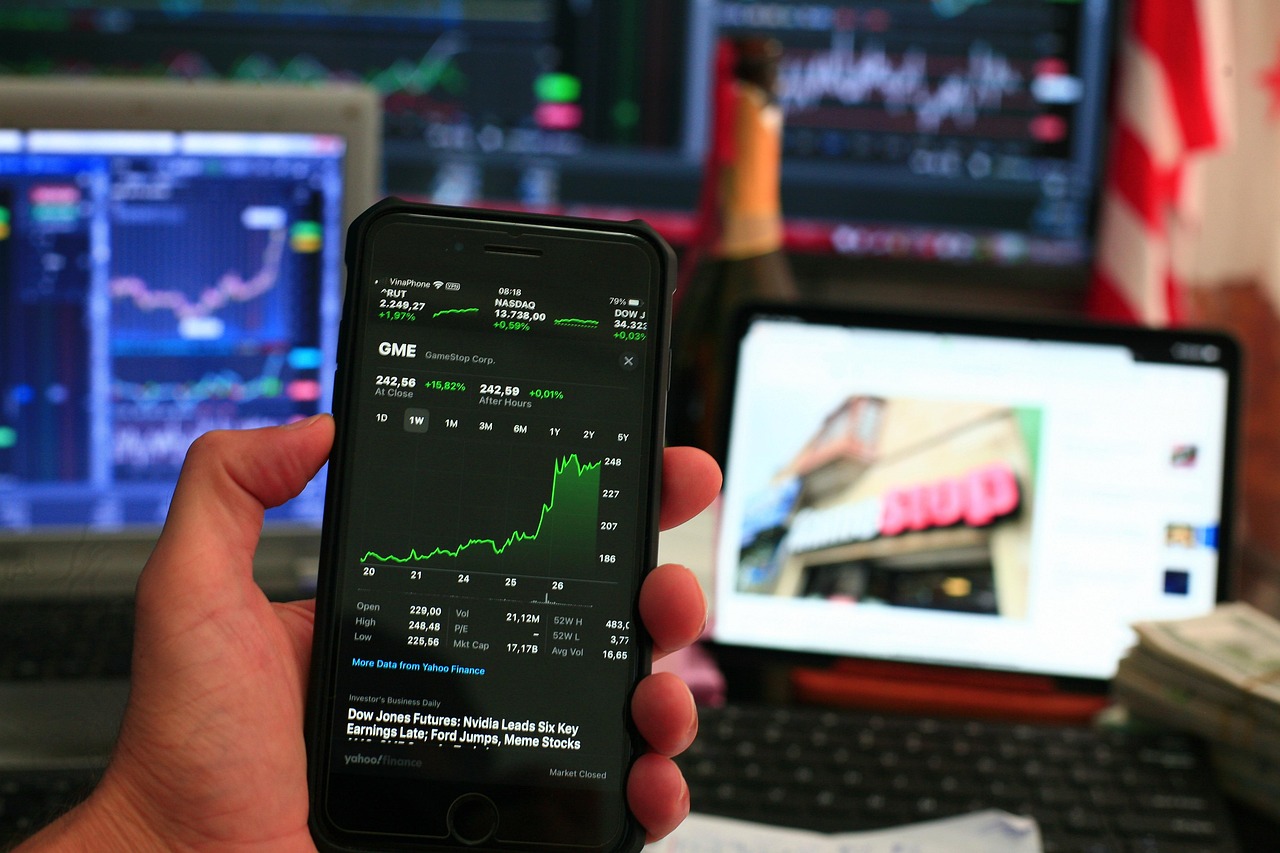 stock market trading screens