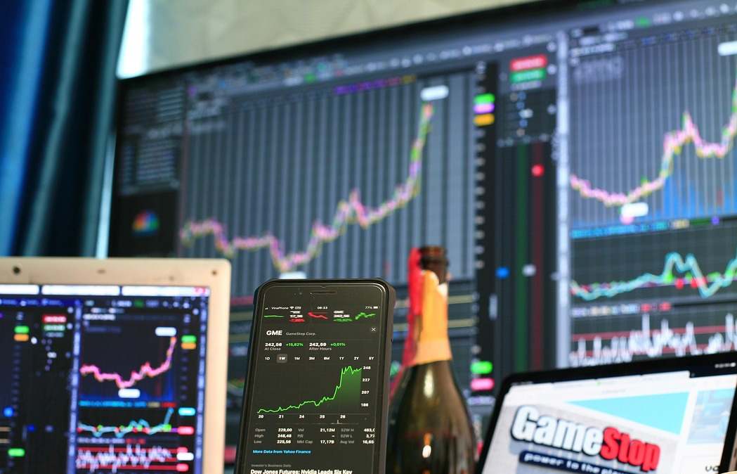 stock market trading screens